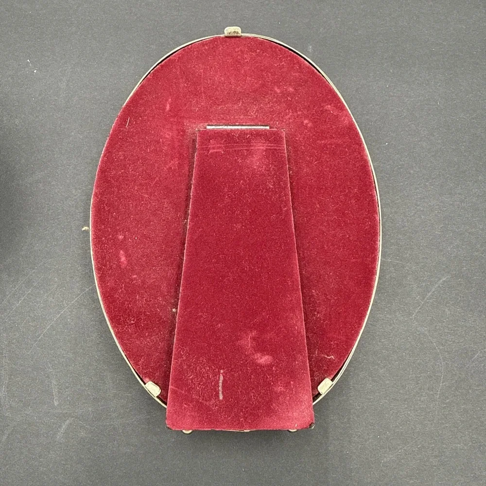 Vtg Hollywood Regency Filigree Oval Picture Photo Frame Gold Easel Back MCM